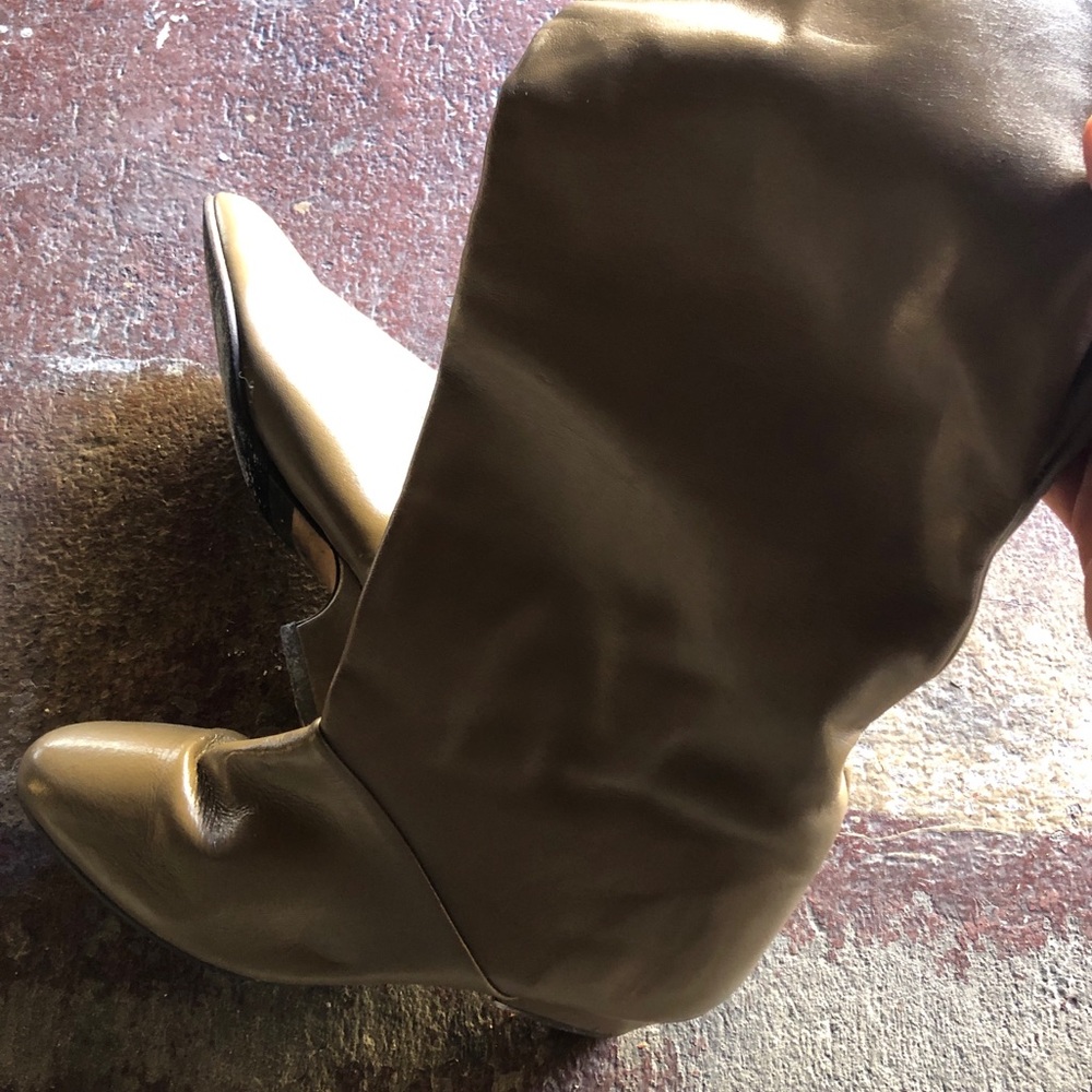 Taupe Tall leather boot